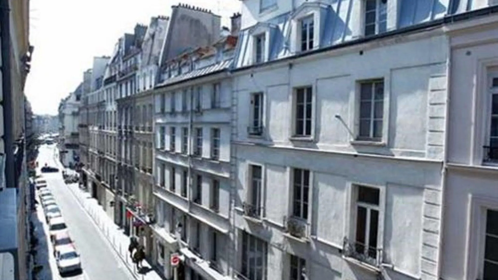 Hotel Du Pont Neuf Paris